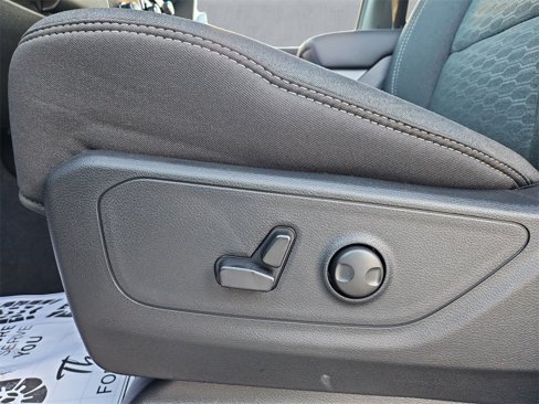 New 2026 RAM 1500 2WD Crew Cab image 16