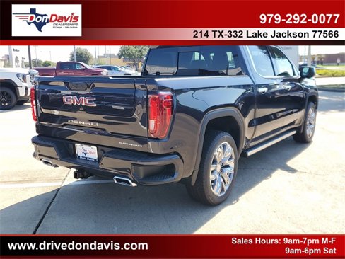 New 2026 GMC Sierra 1500 Denali w/ Denali Reserve Package image 3
