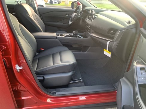New 2026 Nissan Rogue SV image 34