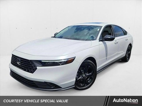 New 2025 Honda Accord SE image 1