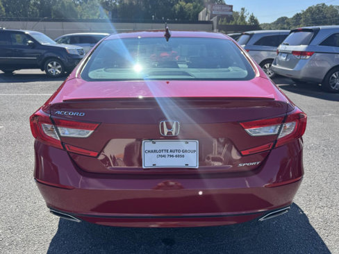 Used 2018 Honda Accord Sport image 5