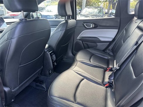 Certified 2025 Jeep Compass Limited image 12