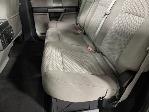Used 2019 Ford F250 XLT w/ XLT Premium Package image 14