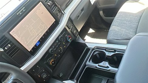 New 2025 Ford F250 XLT w/ Black Appearance Package image 32