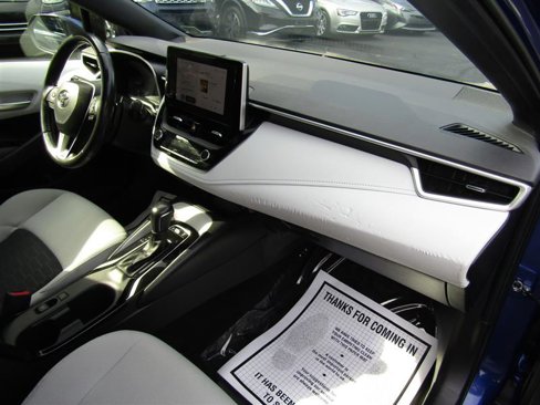 Used 2023 Toyota Corolla SE w/ SE Premium Package image 31