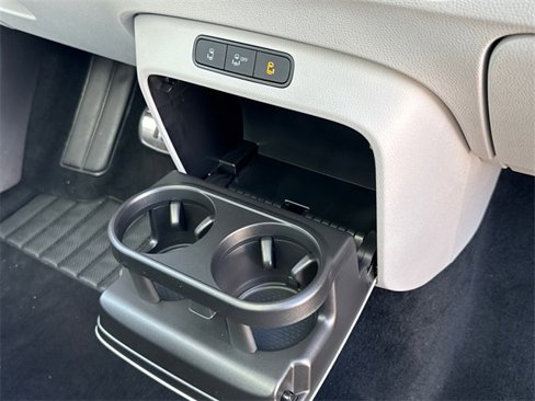 New 2025 Volkswagen ID. Buzz 1st Edition image 24