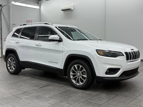 Used 2019 Jeep Cherokee Latitude Plus w/ Trailer Tow Group image 1