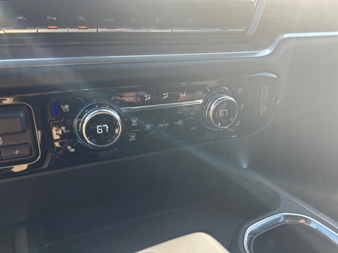 New 2026 GMC Sierra 1500 SLT image 18
