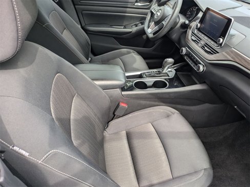 Used 2024 Nissan Altima 2.5 SV image 29