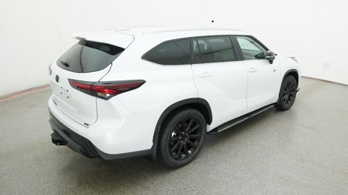 New 2025 Toyota Highlander XLE image 21