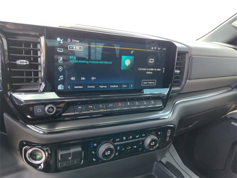 Used 2025 Chevrolet Silverado 1500 ZR2 w/ Technology Package image 28