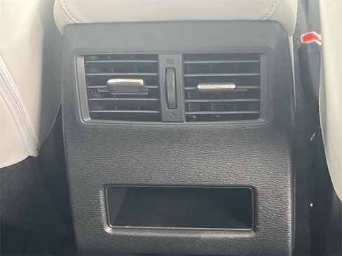 New 2025 Mitsubishi Outlander SE image 17