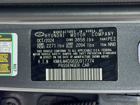 Certified 2025 Hyundai Elantra Sport image 31