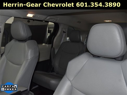 Used 2023 Toyota Sienna XLE image 14