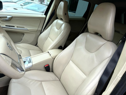 Used 2012 Volvo XC60 T6 image 11