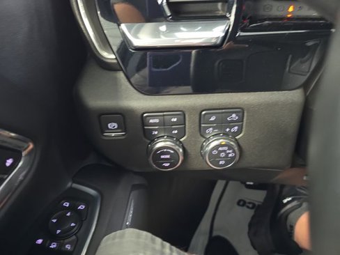Certified 2024 GMC Sierra 2500 SLT w/ SLT Premium Package image 21