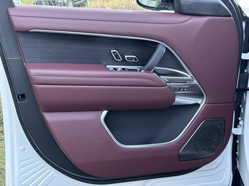 New 2025 Land Rover Range Rover Autobiography image 20