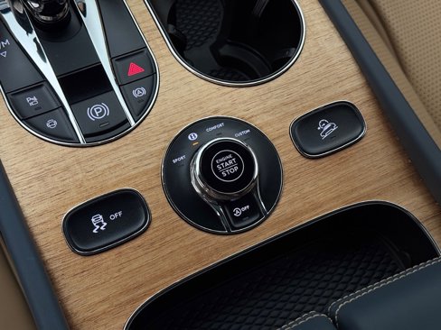 New 2024 Bentley Bentayga image 51