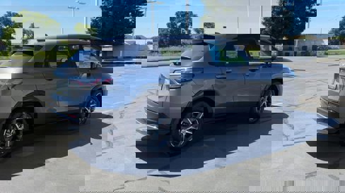 Used 2024 Honda HR-V EX-L image 2