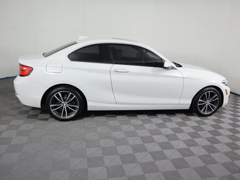 Used 2019 BMW 230i Coupe w/ Convenience Package image 4