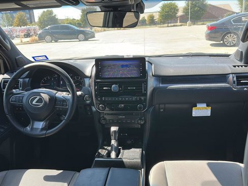 Used 2023 Lexus GX 460 Luxury image 7