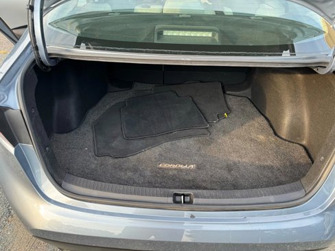 Used 2020 Toyota Corolla LE image 25