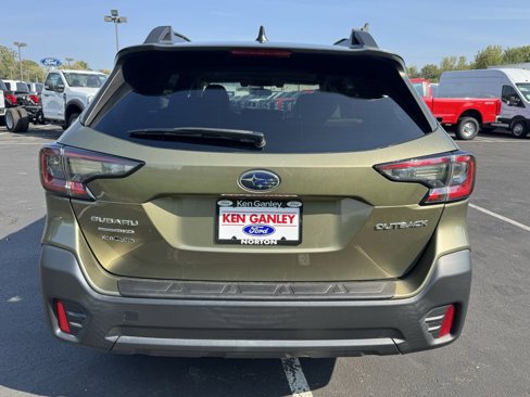 Used 2022 Subaru Outback Premium image 10