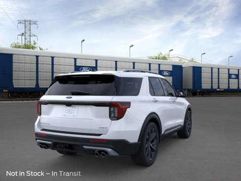 New 2025 Ford Explorer Platinum image 8