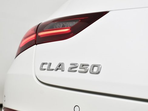 Certified 2025 Mercedes-Benz CLA 250 image 9