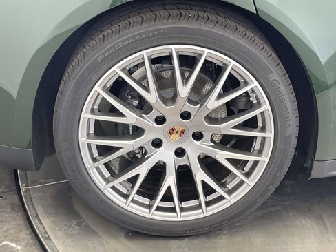 New 2025 Porsche Panamera image 13