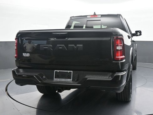 New 2025 RAM 1500 4x4 Crew Cab image 5