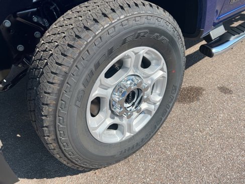 New 2026 Ford F250 4x4 Crew Cab Super Duty image 8