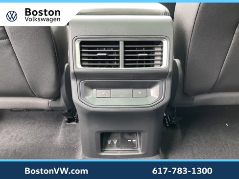 New 2025 Volkswagen Atlas Cross Sport SEL Premium R-Line image 26