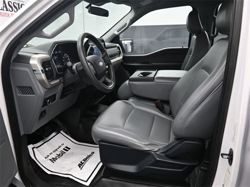 Used 2021 Ford F150 XL w/ Trailer Tow Package image 10