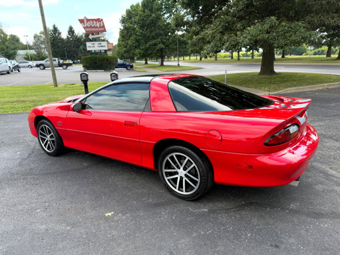 Used 2002 Chevrolet Camaro Z28 w/ SS Performance/Appearance Pkg image 11