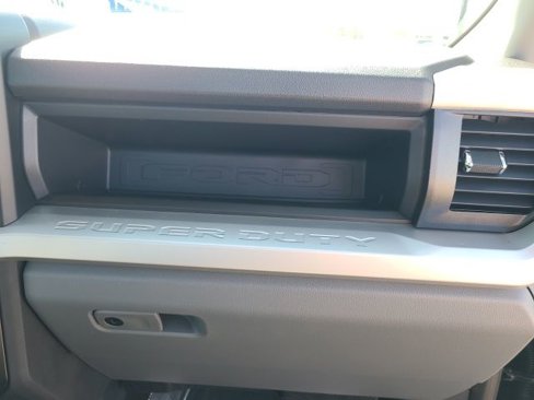 New 2026 Ford F350 4x4 Regular Cab Super Duty image 24