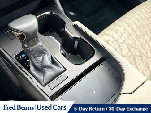 Used 2023 Lexus ES 350 Ultra Luxury image 16