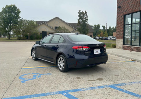 Used 2020 Toyota Corolla LE image 9