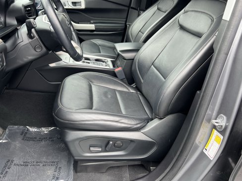 Used 2022 Ford Explorer Limited w/ Equipment Group 301A image 14