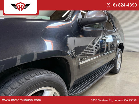Used 2011 Chevrolet Tahoe LTZ image 2