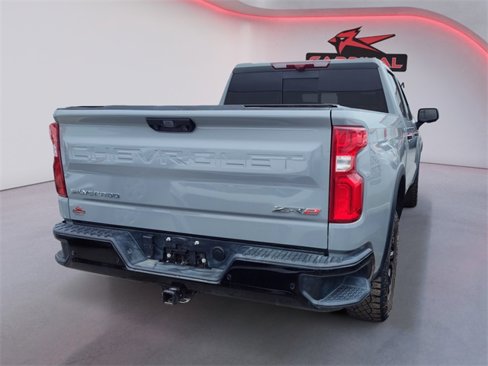 Used 2025 Chevrolet Silverado 1500 ZR2 w/ Technology Package image 16