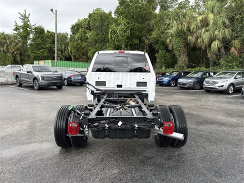 New 2025 Ford F450 Lariat image 6
