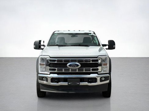 New 2025 Ford F550 4x4 Regular Cab Super Duty image 8