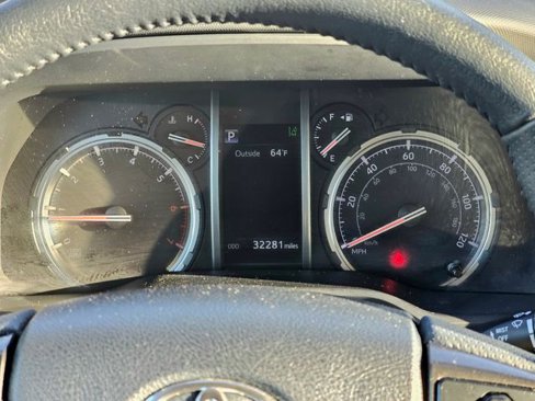 Used 2024 Toyota 4Runner TRD Off-Road image 33