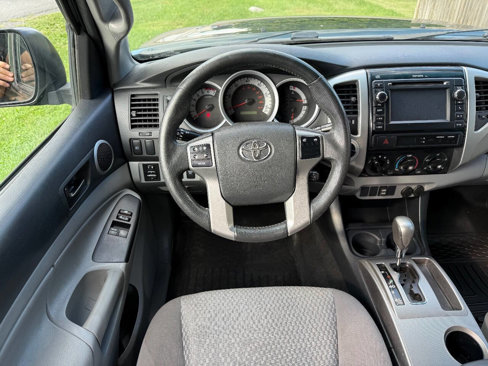 Used 2013 Toyota Tacoma 4x4 Access Cab V6 image 10