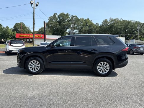 Used 2024 Toyota Grand Highlander XLE image 2