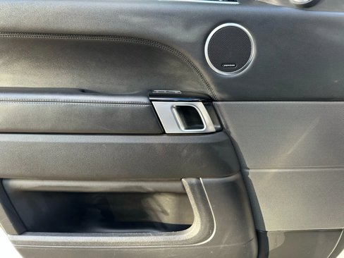 Used 2022 Land Rover Range Rover Sport HSE Silver Edition image 9