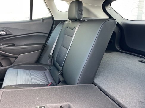 New 2025 Chevrolet Trax LT w/ LPO, Blackout Package image 25