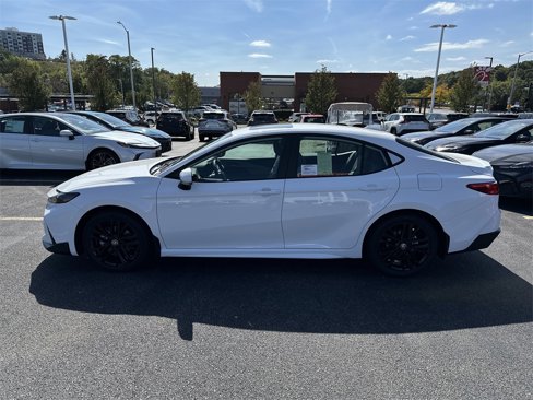 New 2026 Toyota Camry SE image 2