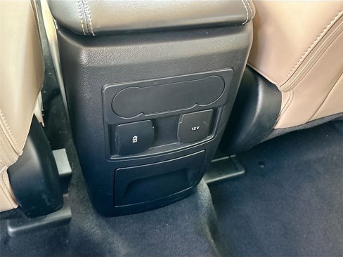 Used 2024 Ford Explorer XLT w/ Equipment Group 202A image 29
